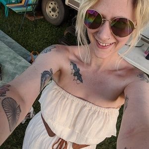 Meet your Posher, Melissa